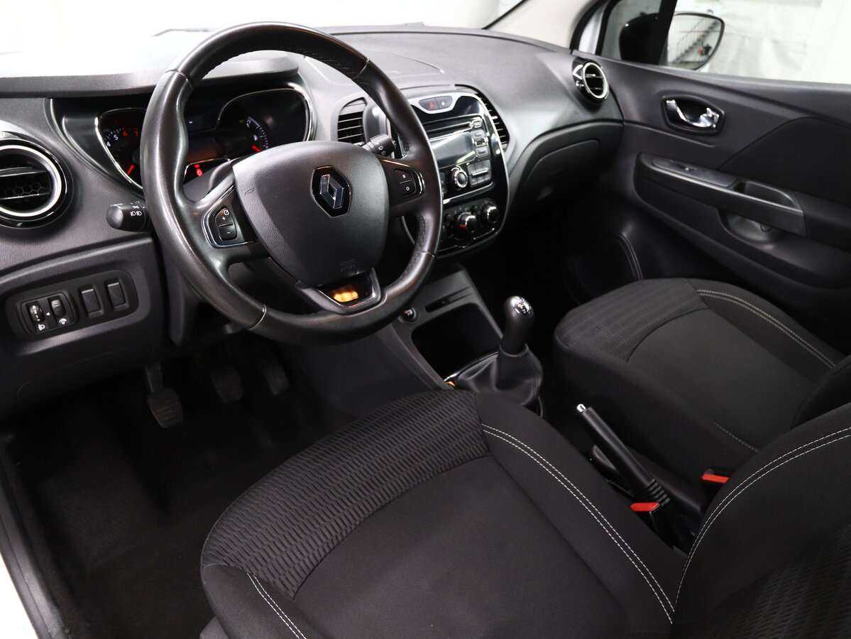 Renault Kaptur б/у, 2017, Механическая. Фото: #4