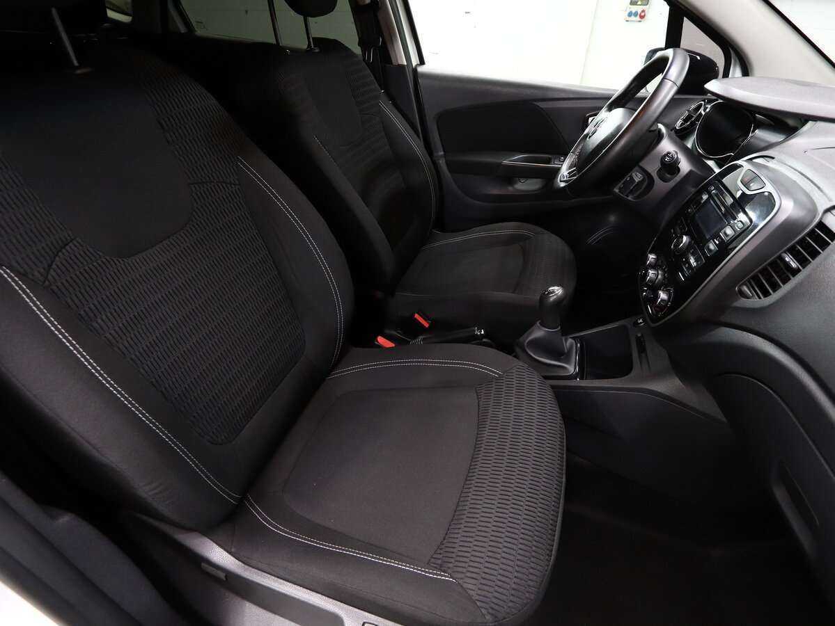 Renault Kaptur б/у, 2017, Механическая. Фото: #8