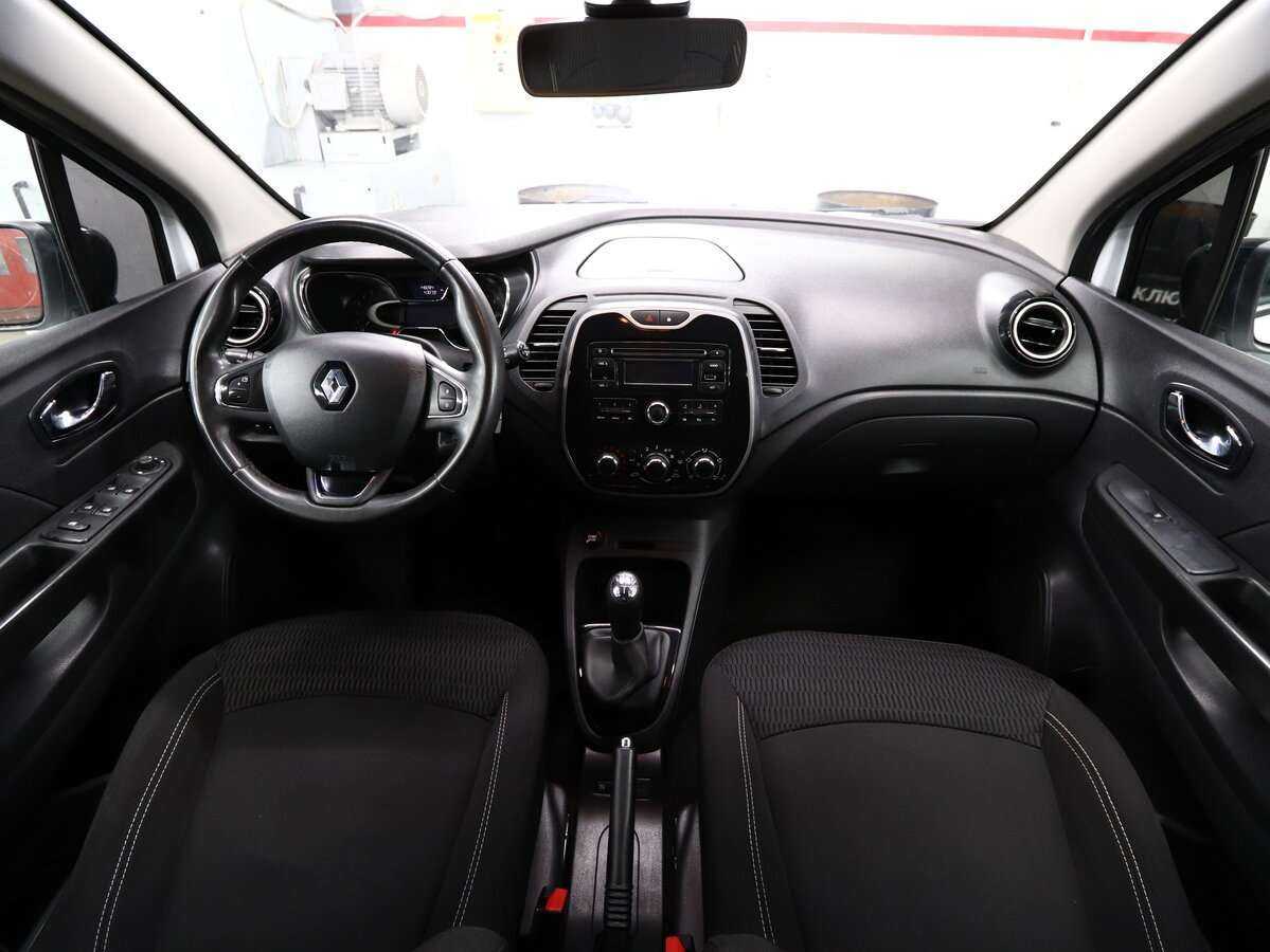 Renault Kaptur б/у, 2017, Механическая. Фото: #11