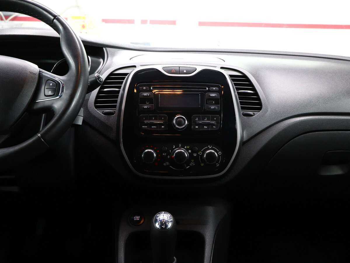 Renault Kaptur б/у, 2017, Механическая. Фото: #13