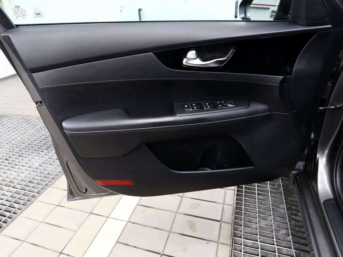 Kia Cerato б/у, 2020, Автоматическая. Фото: #6