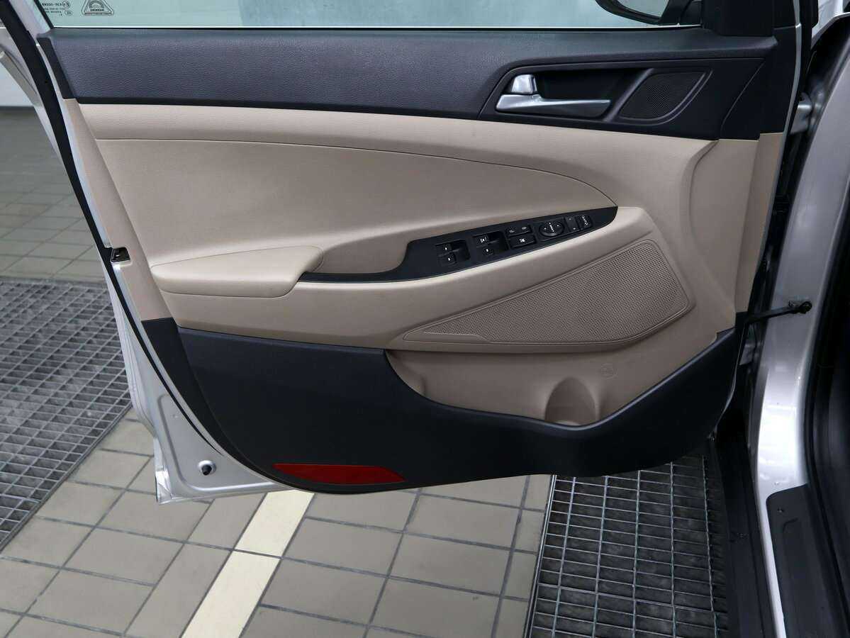 Hyundai Tucson б/у, 2017, Автоматическая. Фото: #6