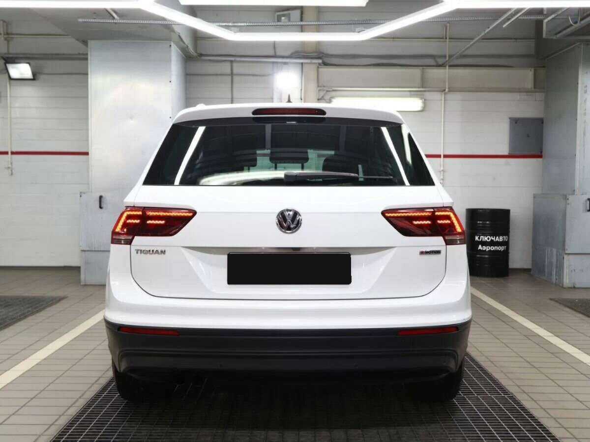 Volkswagen Tiguan б/у, 2018, Роботизированная. Фото: #3