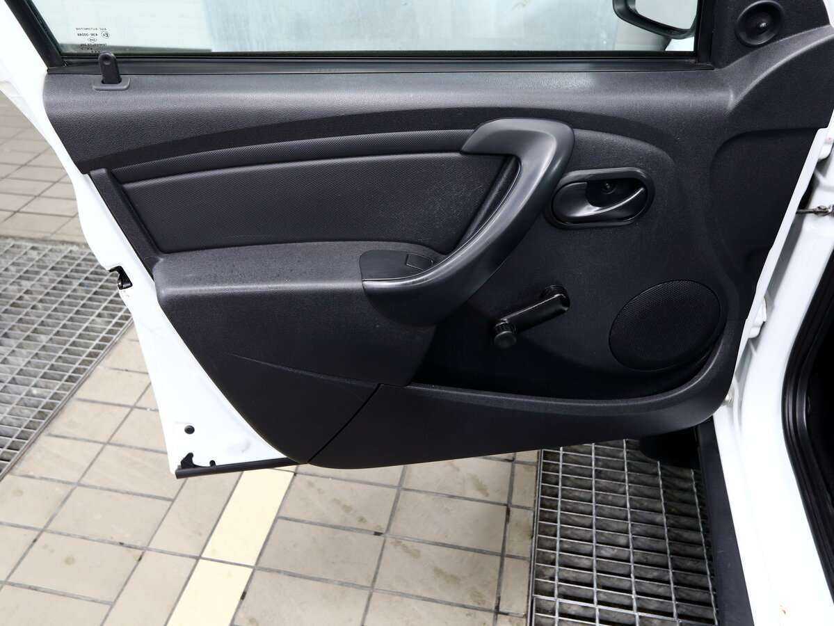 Renault Duster б/у, 2017, Механическая. Фото: #7