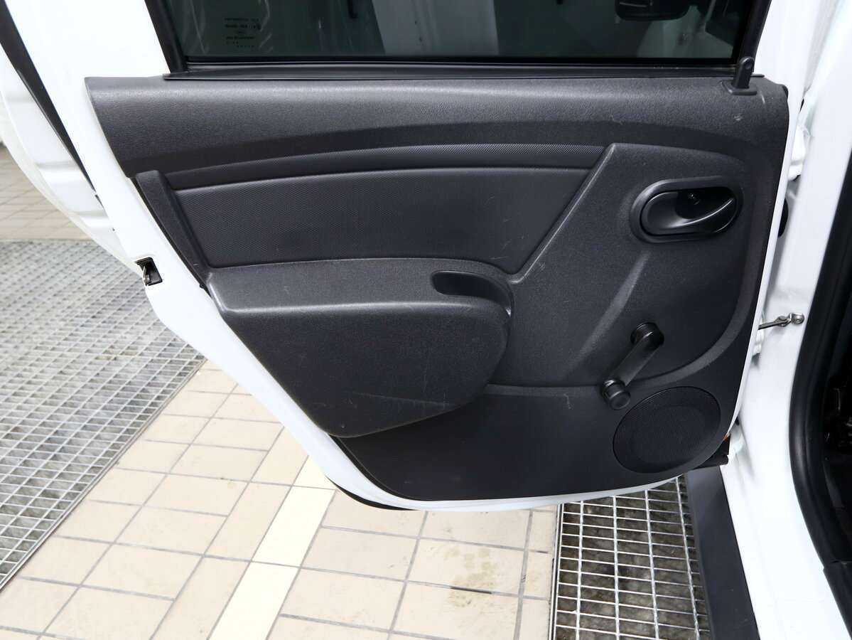 Renault Duster б/у, 2017, Механическая. Фото: #9