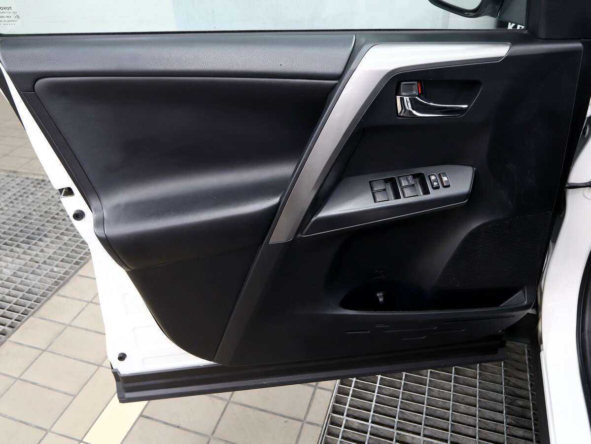 Toyota RAV4 б/у, 2017, Вариатор. Фото: #13