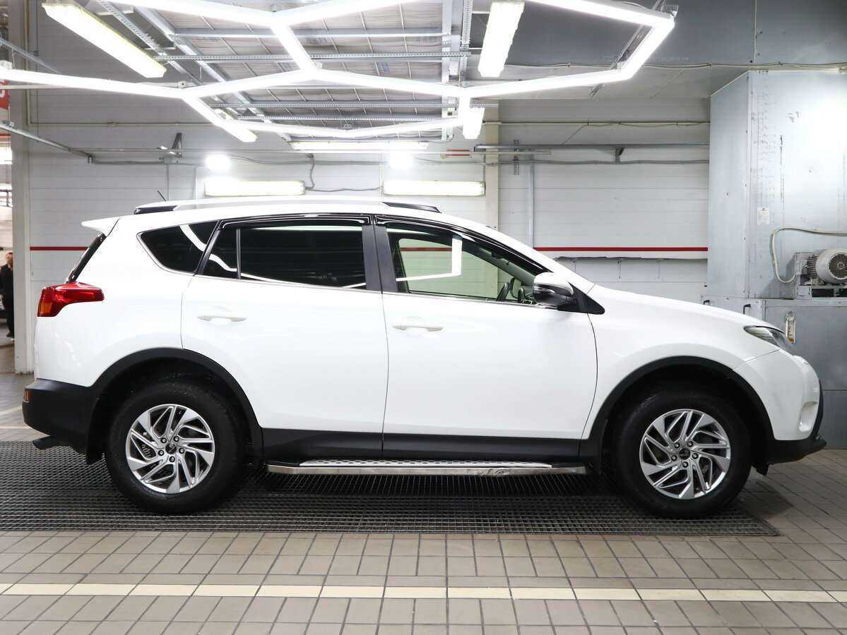 Toyota RAV4 б/у, 2014, Автоматическая. Фото: #2