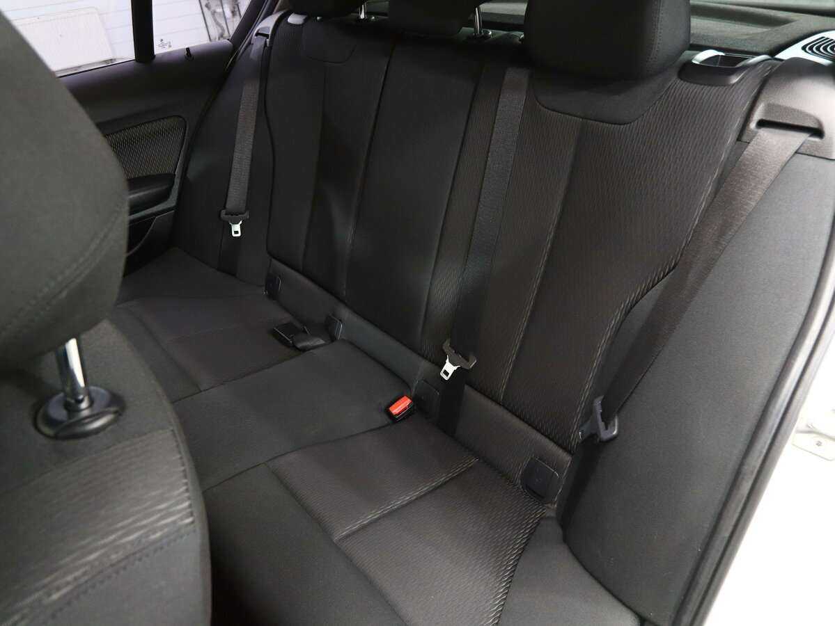 BMW 1 серии б/у, 2016, Автоматическая. Фото: #12