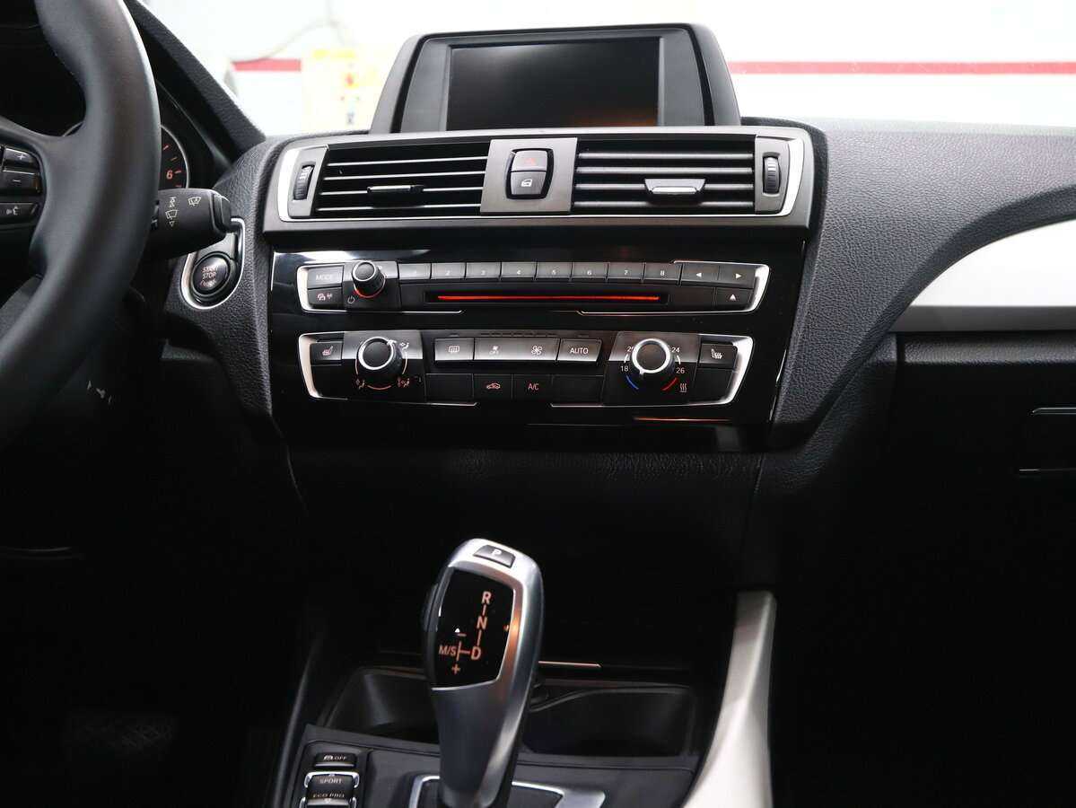 BMW 1 серии б/у, 2016, Автоматическая. Фото: #19