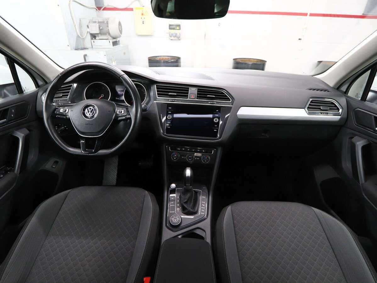 Volkswagen Tiguan б/у, 2018, Роботизированная. Фото: #16