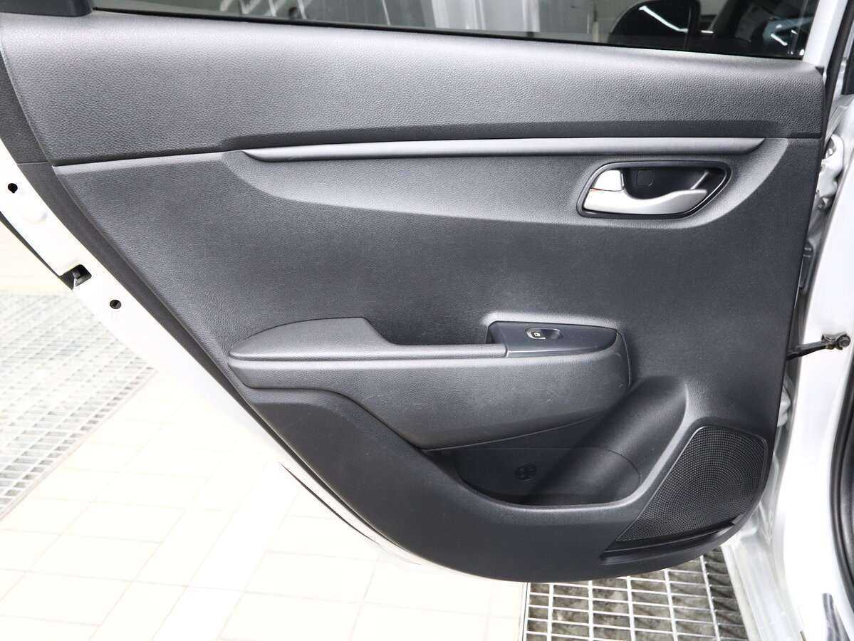 Kia Rio б/у, 2019, Механическая. Фото: #11