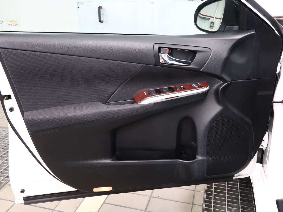 Toyota Camry б/у, 2013, Автоматическая. Фото: #7