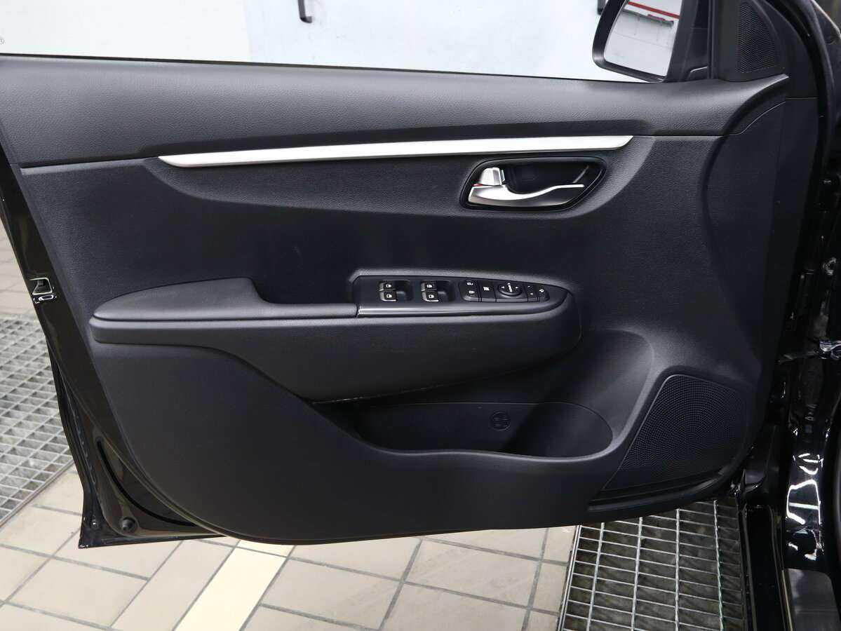 Kia Rio б/у, 2021, Автоматическая. Фото: #3