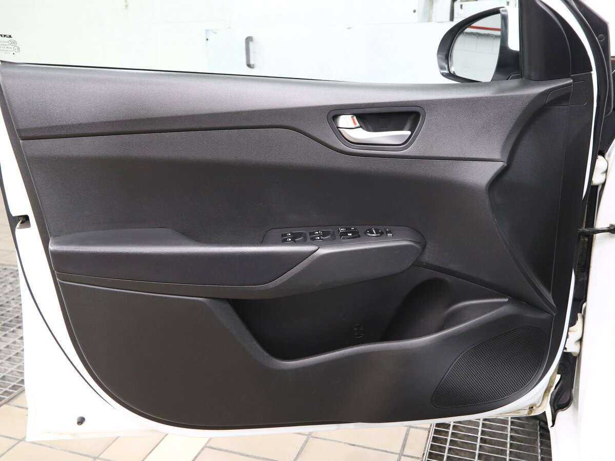 Hyundai Solaris б/у, 2020, Механическая. Фото: #8