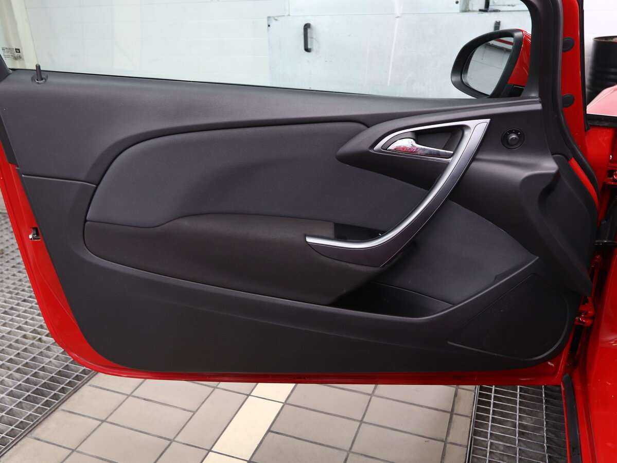 Opel Astra б/у, 2012, Автоматическая. Фото: #5