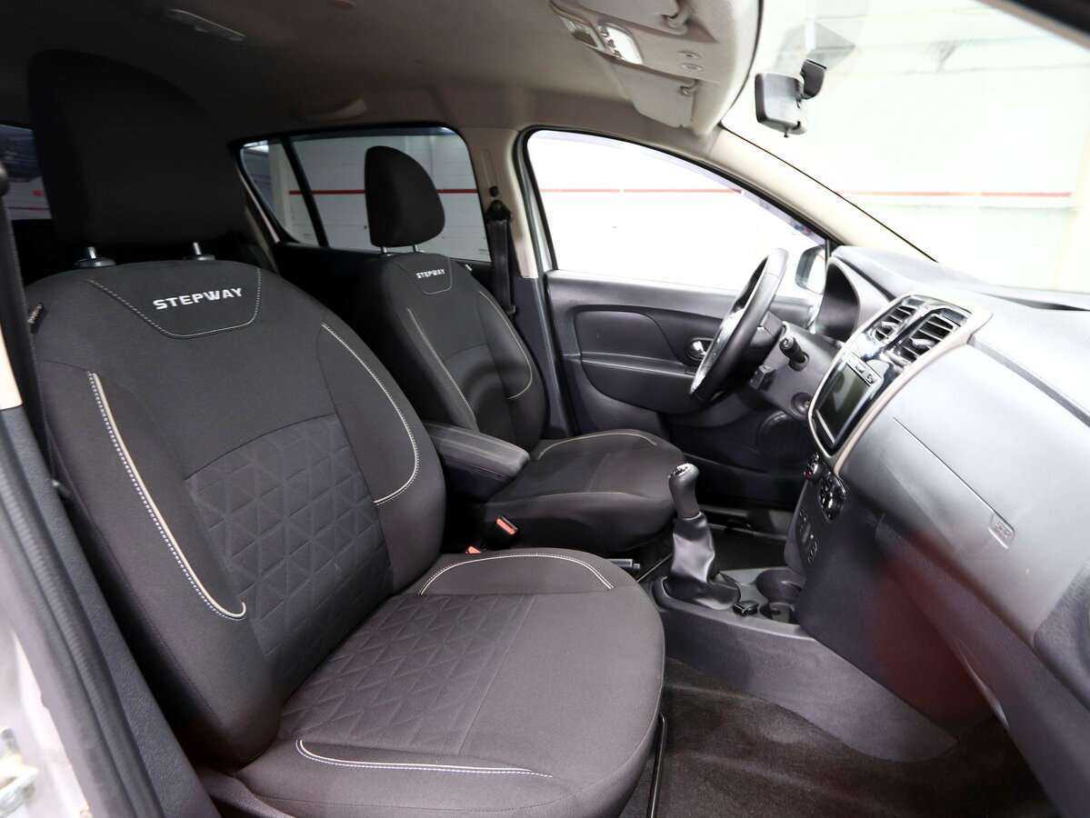 Renault Sandero б/у, 2020, Механическая. Фото: #8