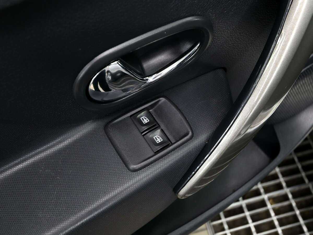 Renault Sandero б/у, 2020, Механическая. Фото: #16