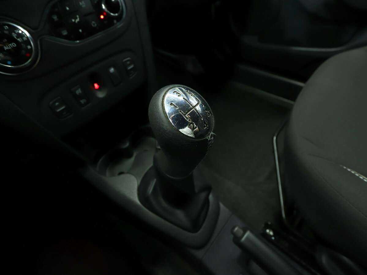 Renault Sandero б/у, 2020, Механическая. Фото: #17