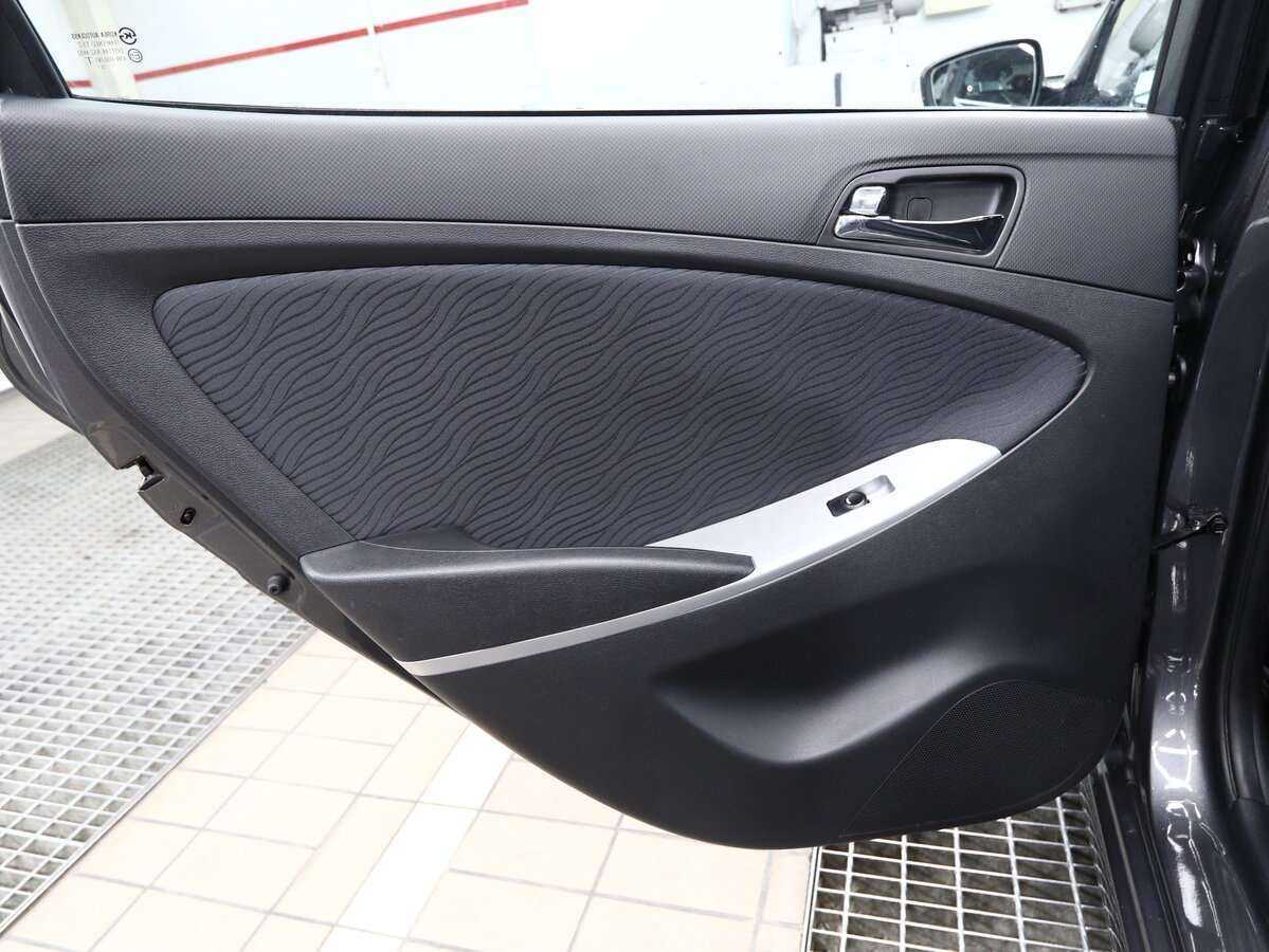 Hyundai Solaris б/у, 2014, Автоматическая. Фото: #8