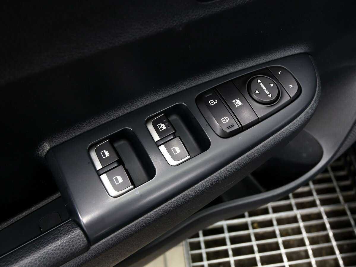 Kia Rio б/у, 2020, Автоматическая. Фото: #15