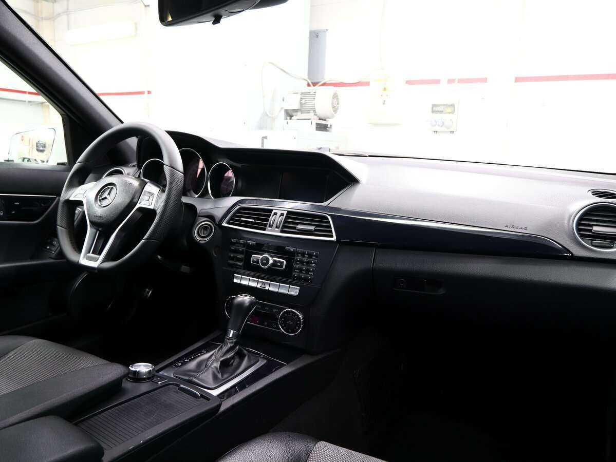 Mercedes-Benz C-Класс б/у, 2012, Автоматическая. Фото: #15