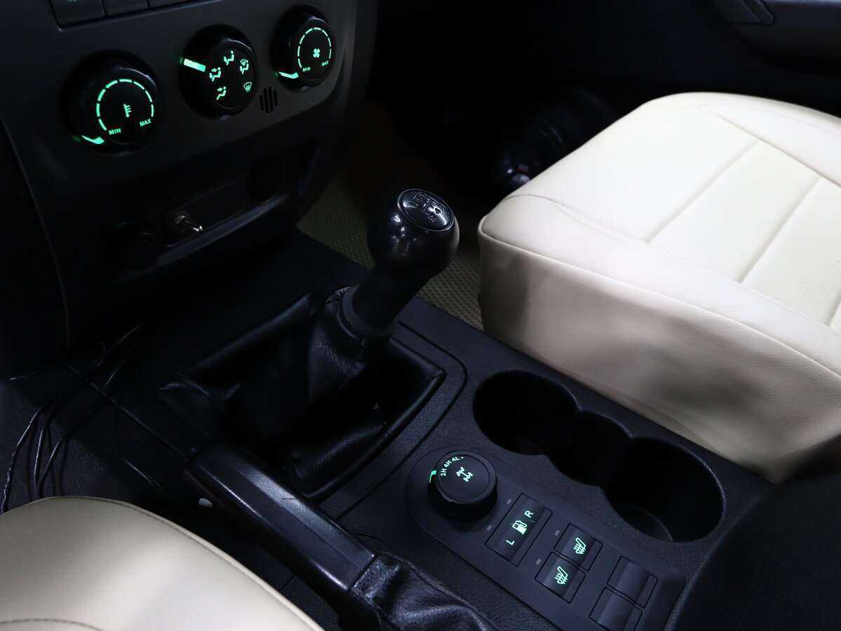 УАЗ Patriot б/у, 2014, Механическая. Фото: #6