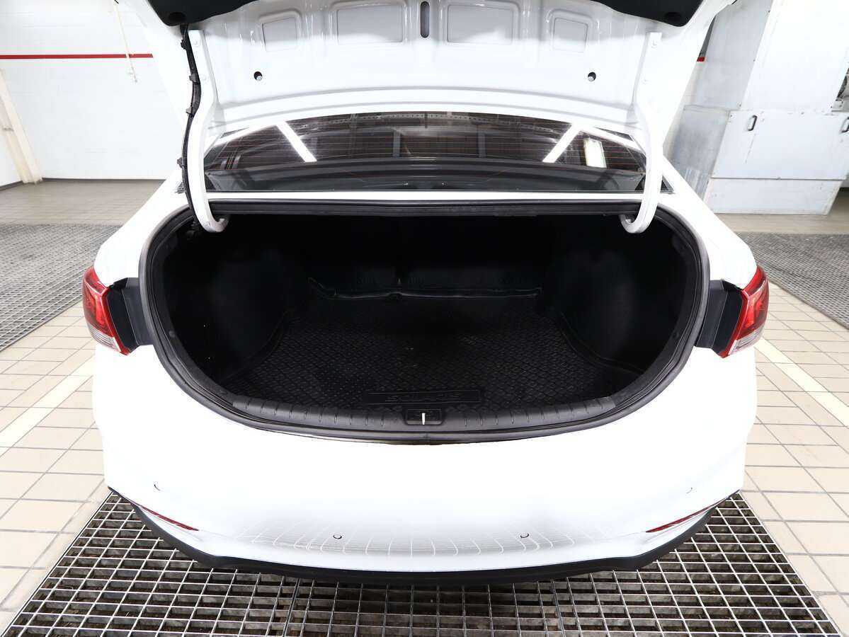 Hyundai Solaris б/у, 2018, Автоматическая. Фото: #4