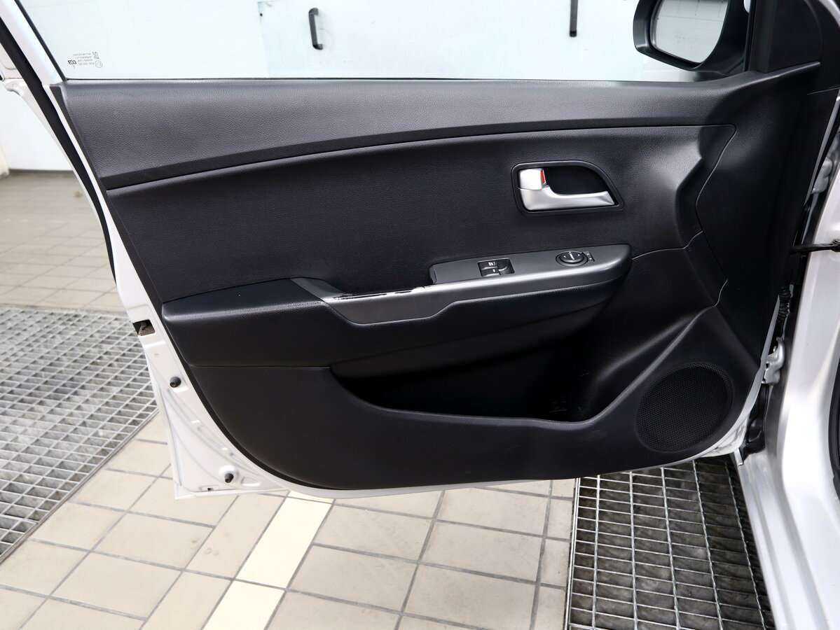 Kia Rio б/у, 2016, Автоматическая. Фото: #13