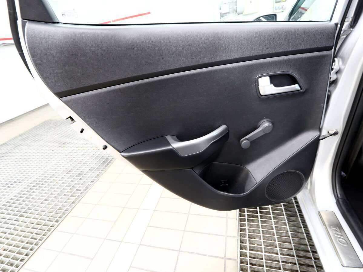 Kia Rio б/у, 2016, Автоматическая. Фото: #14