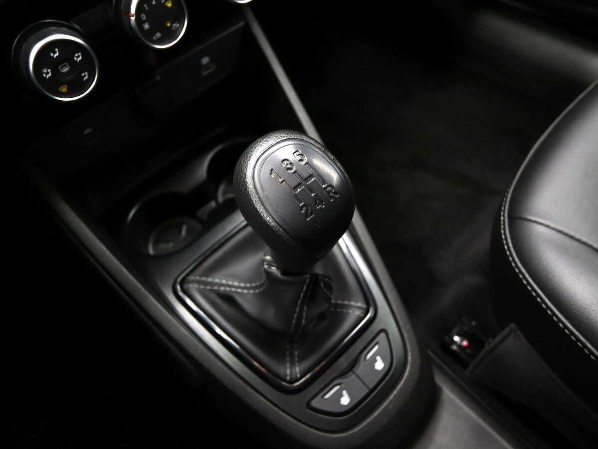 Lada (ВАЗ) Vesta б/у, 2023, Механическая. Фото: #17