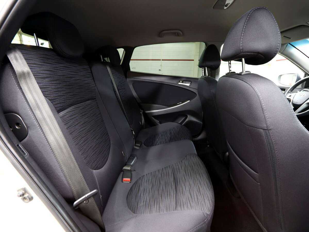 Hyundai Solaris б/у, 2015, Автоматическая. Фото: #17