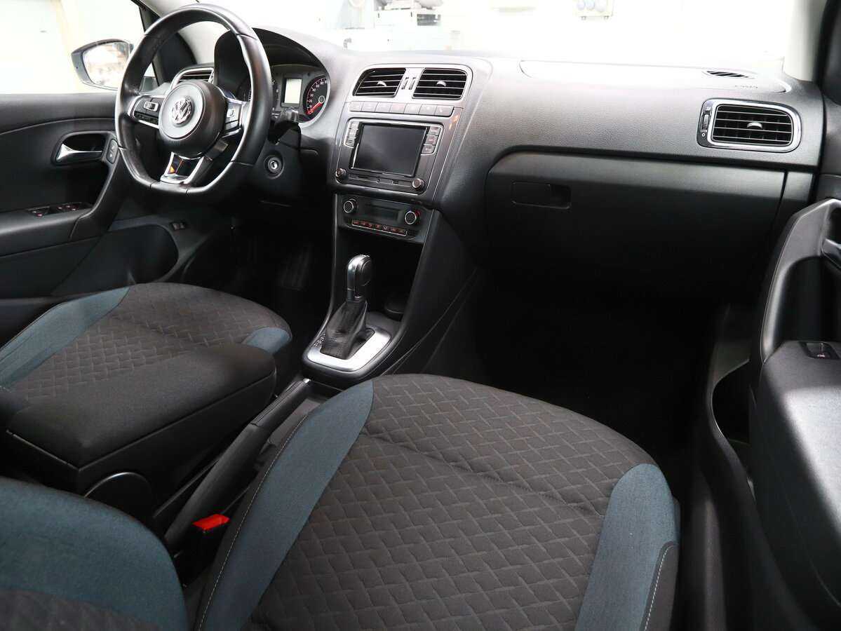 Volkswagen Polo б/у, 2019, Роботизированная. Фото: #13