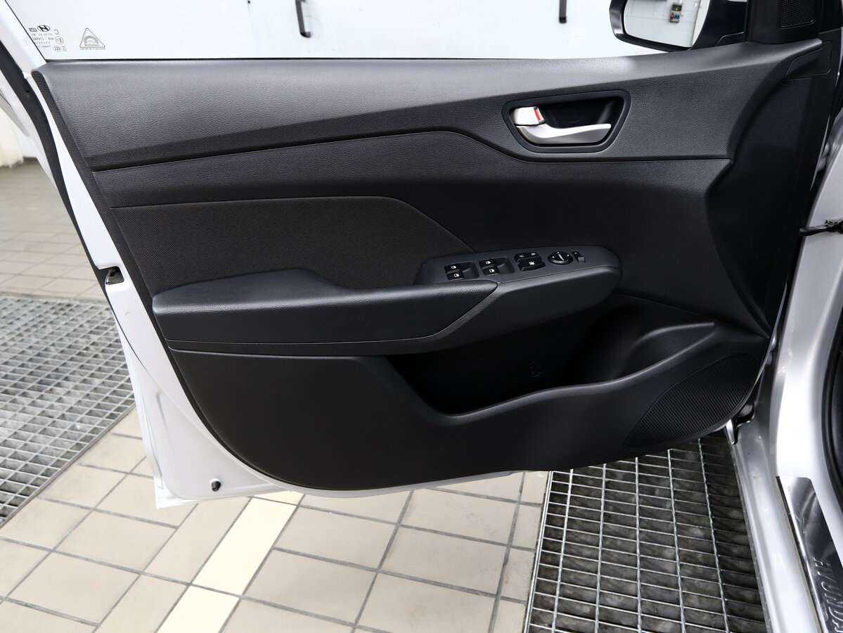 Hyundai Solaris б/у, 2020, Автоматическая. Фото: #13