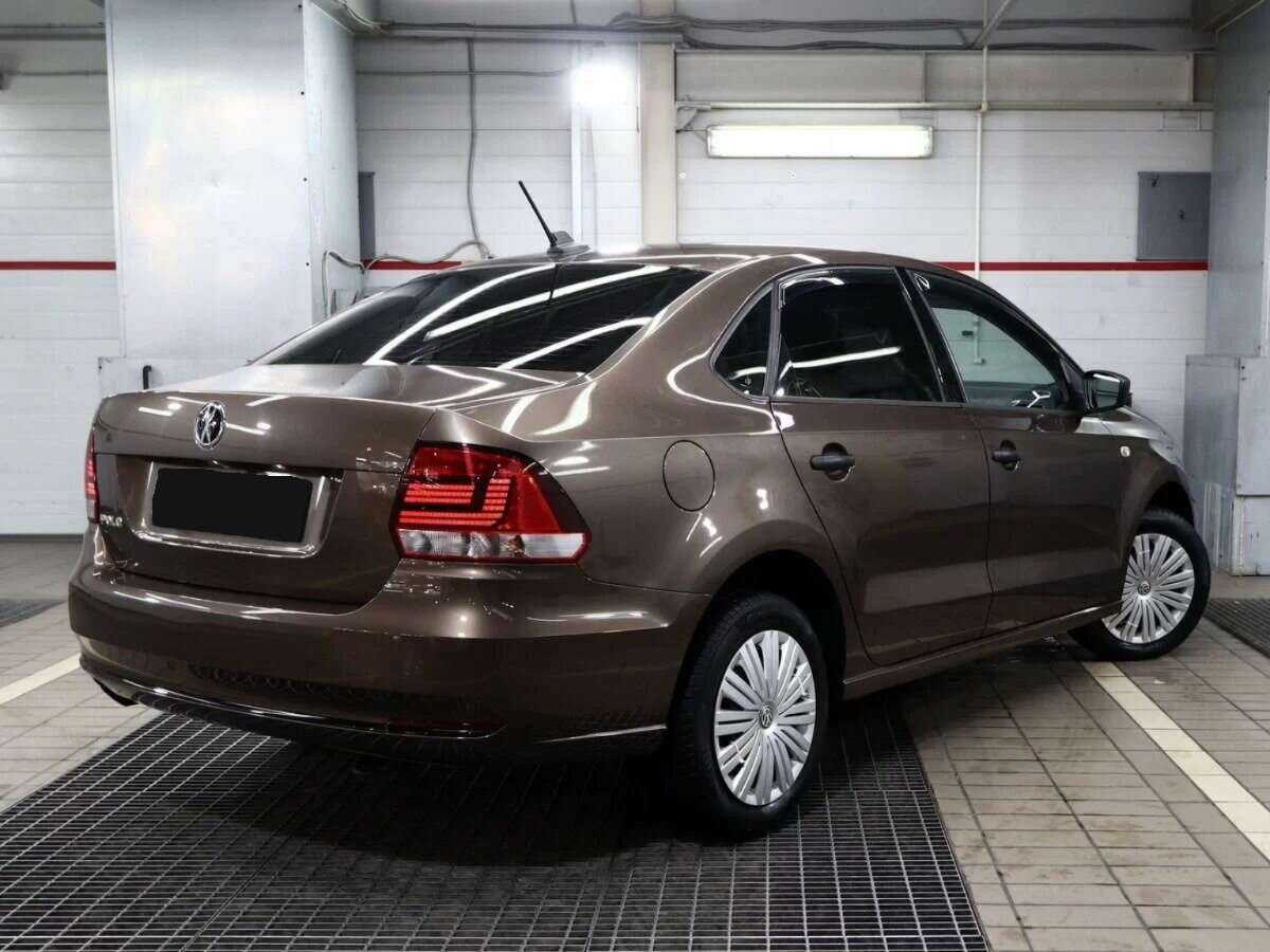 Volkswagen Polo б/у, 2018, Автоматическая. Фото: #2