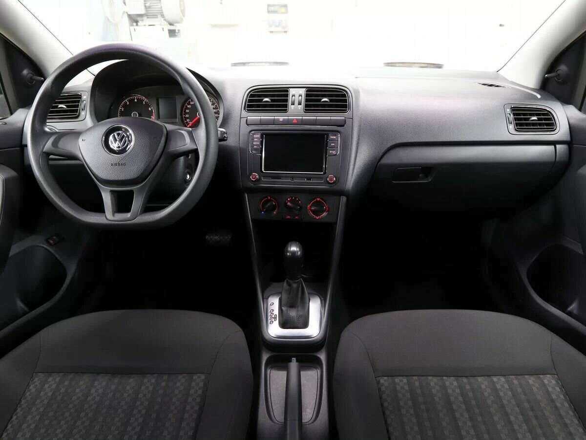 Volkswagen Polo б/у, 2018, Автоматическая. Фото: #9