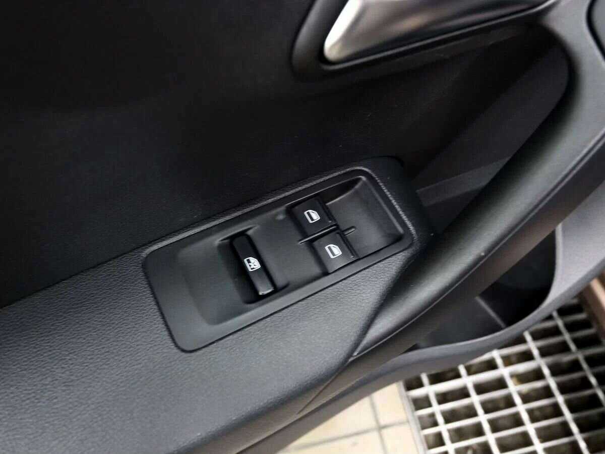 Volkswagen Polo б/у, 2018, Автоматическая. Фото: #14