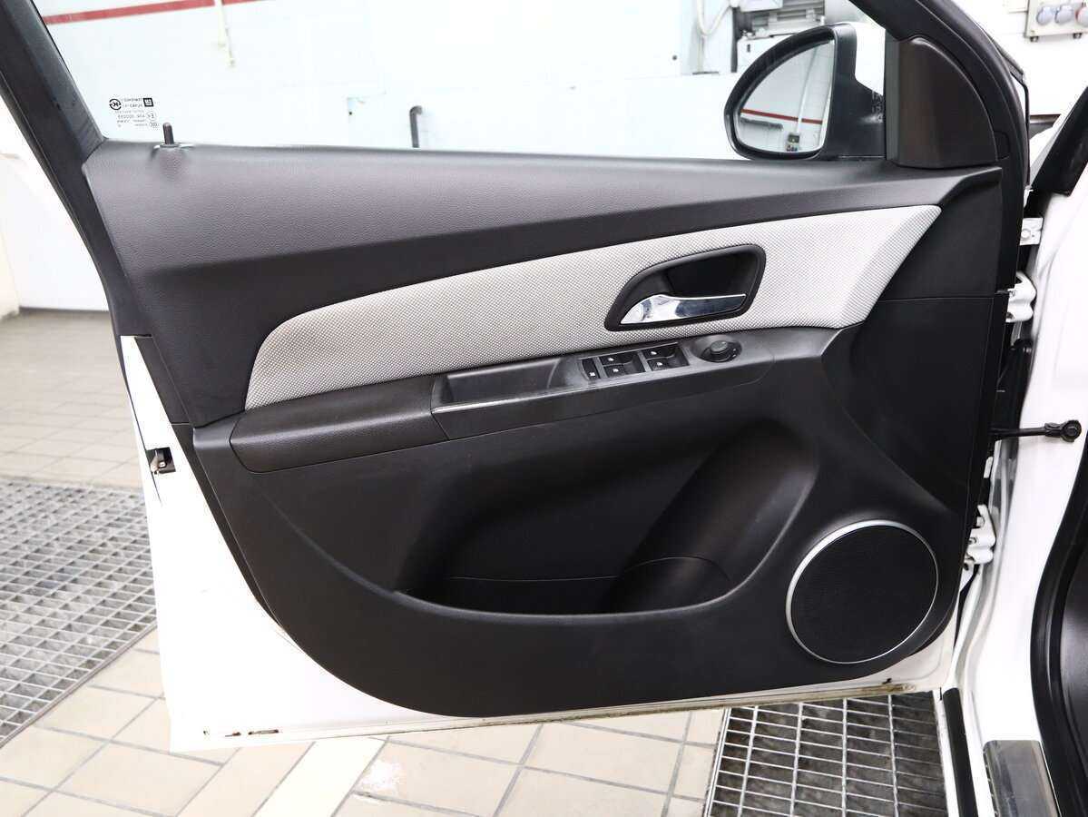 Chevrolet Cruze б/у, 2012, Автоматическая. Фото: #5