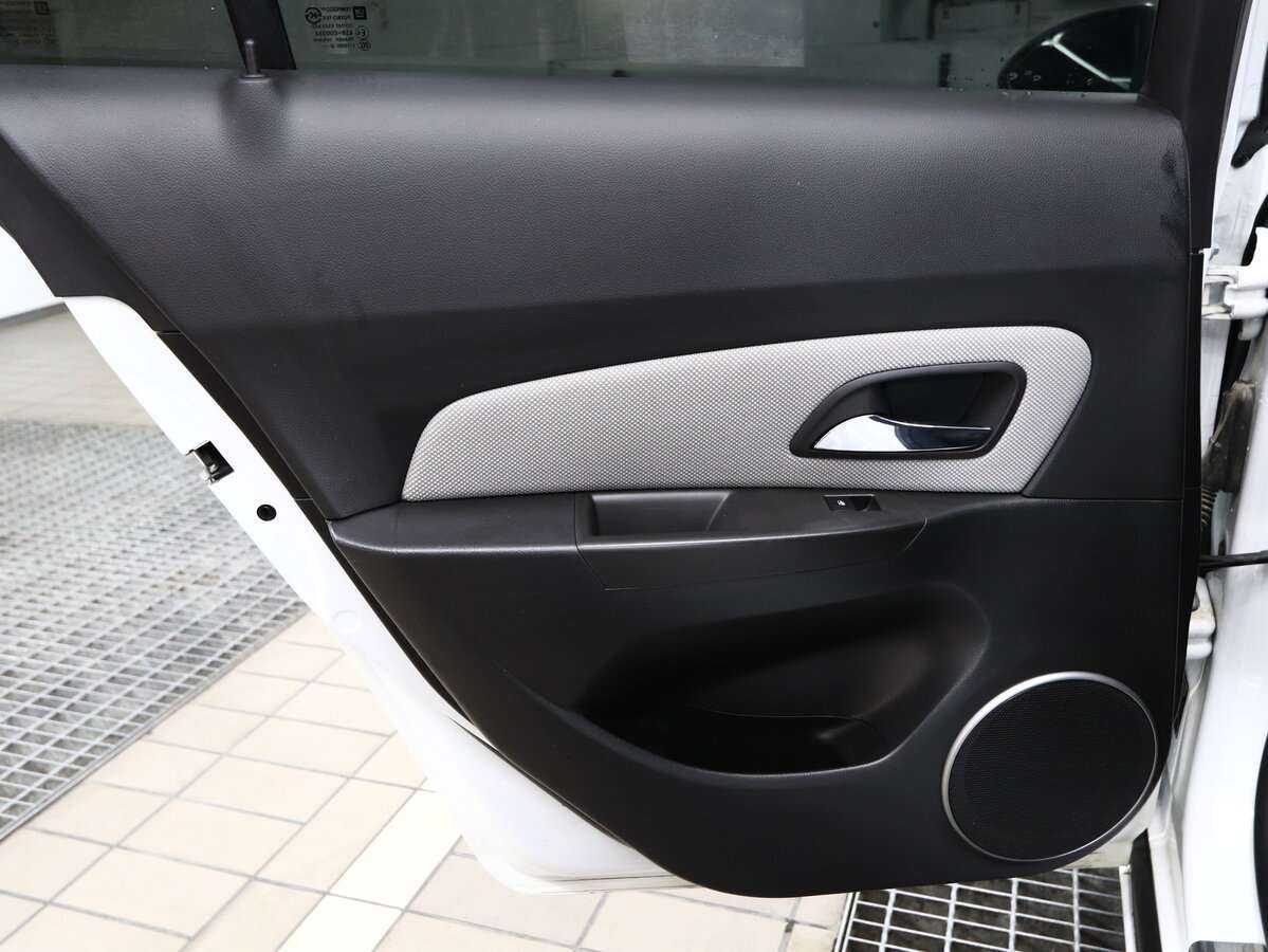 Chevrolet Cruze б/у, 2012, Автоматическая. Фото: #8