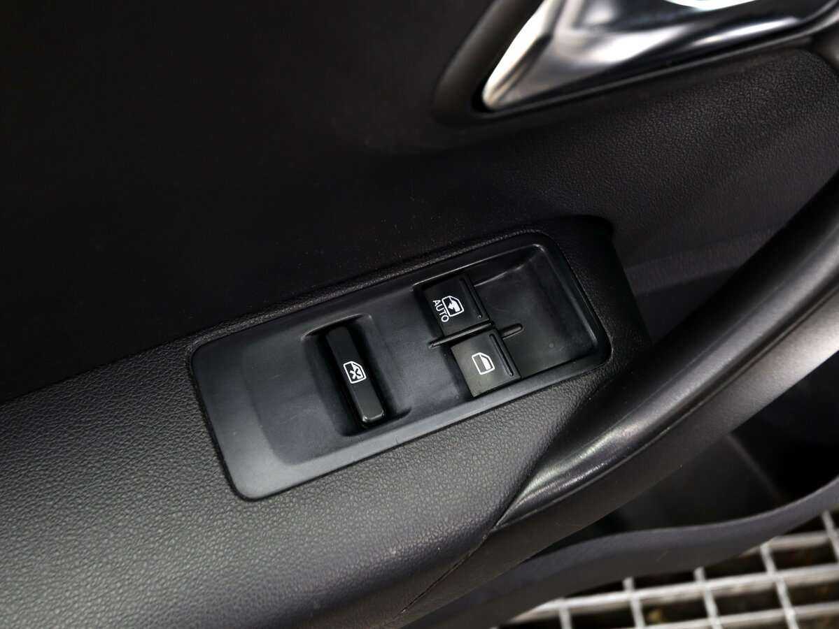 Volkswagen Polo б/у, 2012, Механическая. Фото: #7