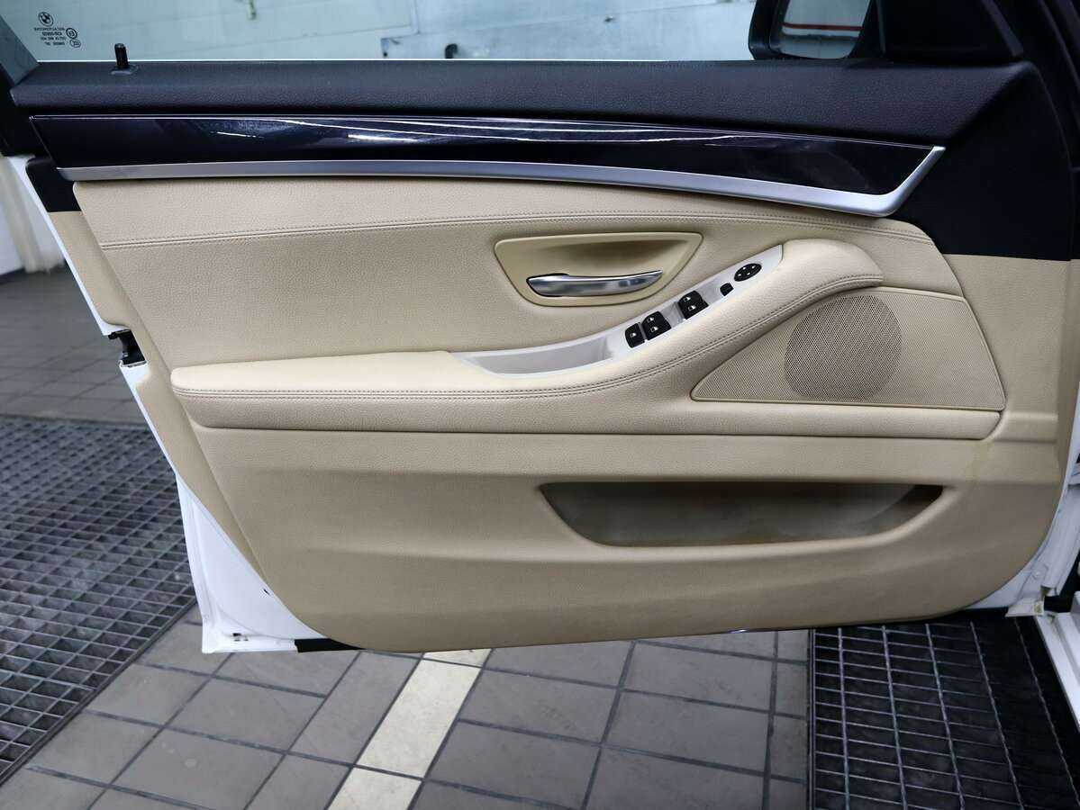 BMW 5 серии б/у, 2012, Автоматическая. Фото: #7