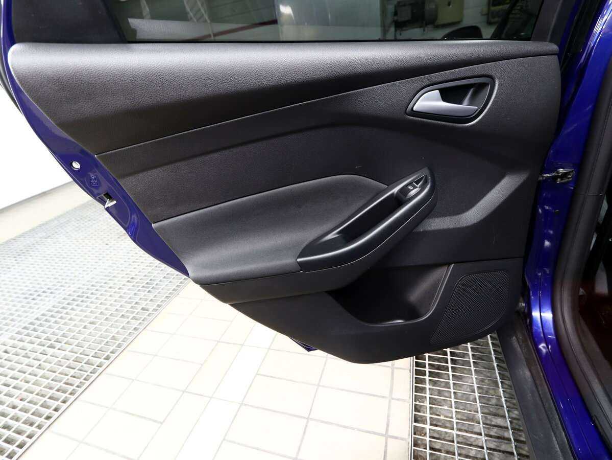 Ford Focus б/у, 2016, Автоматическая. Фото: #10