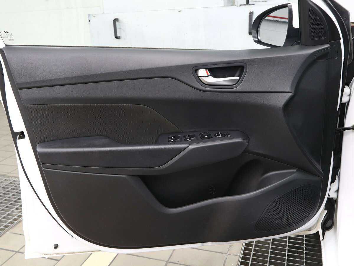 Hyundai Solaris б/у, 2021, Автоматическая. Фото: #5