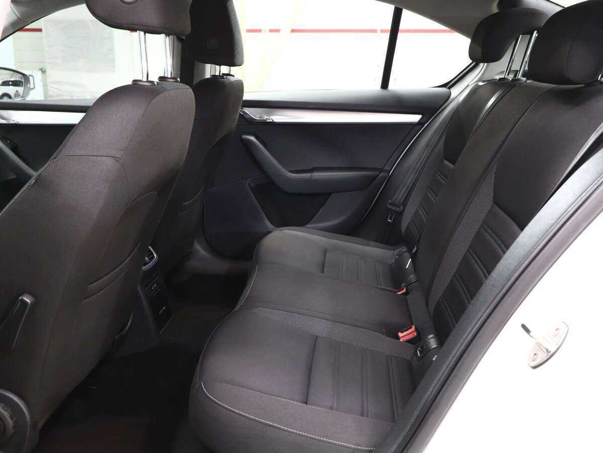 Skoda Octavia б/у, 2018, Роботизированная. Фото: #10