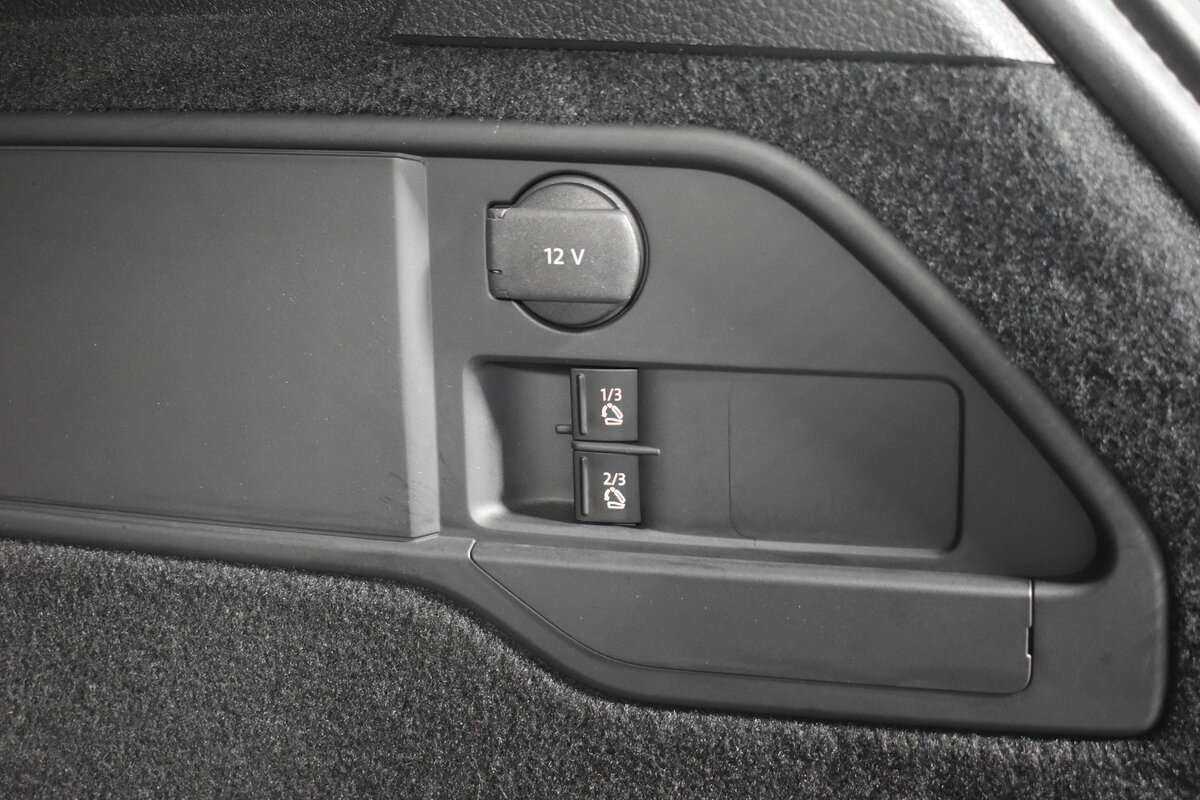 Volkswagen Touareg б/у, 2013, Автоматическая. Фото: #7