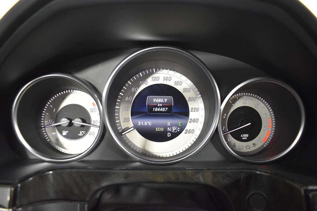 Mercedes-Benz E-Класс б/у, 2013, Автоматическая. Фото: #16