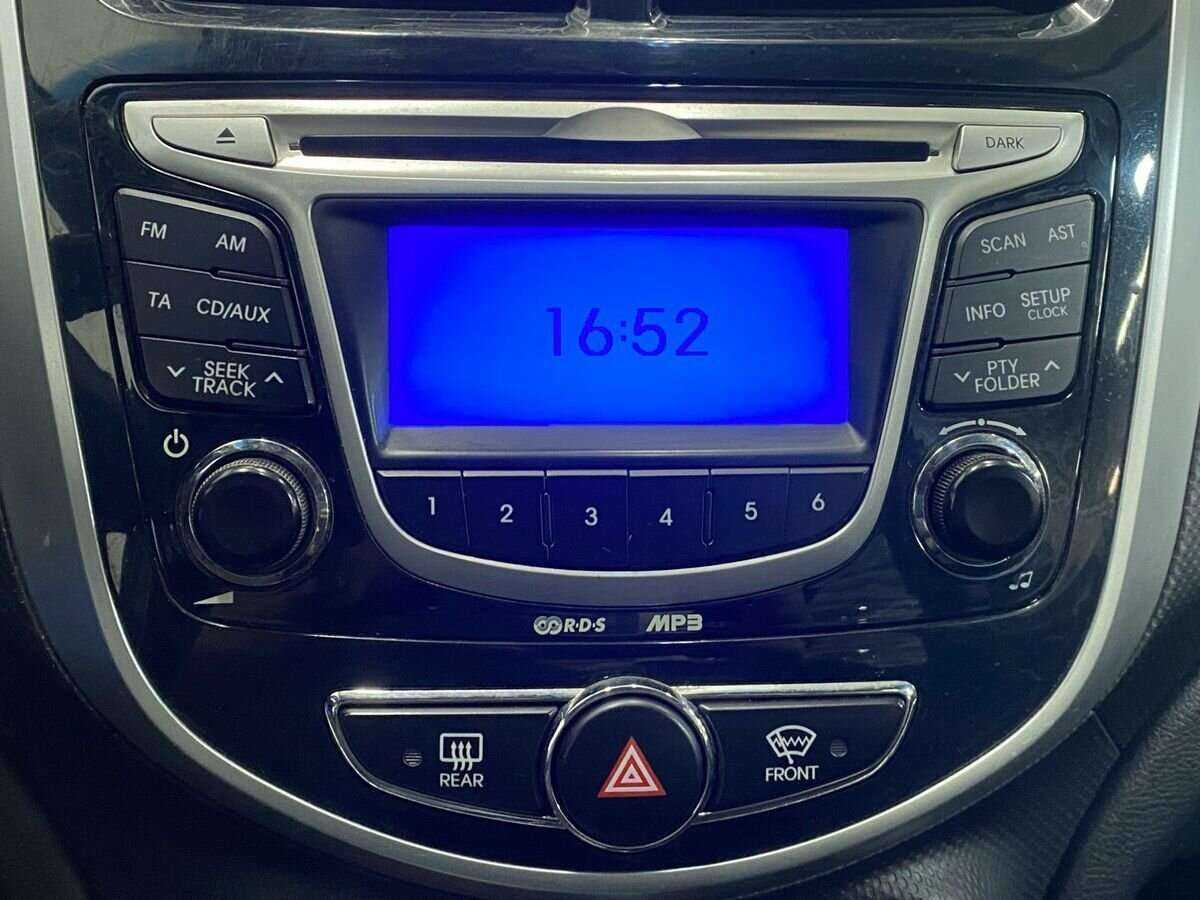 Hyundai Solaris б/у, 2012, Автоматическая. Фото: #13