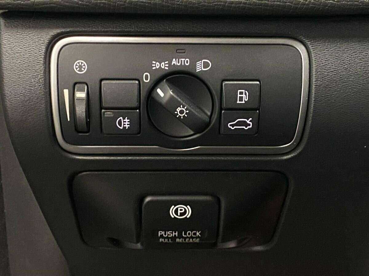 Volvo XC60 б/у, 2013, Автоматическая. Фото: #15