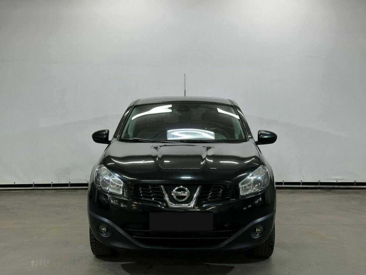Nissan Qashqai б/у, 2013, Механическая. Фото: #1