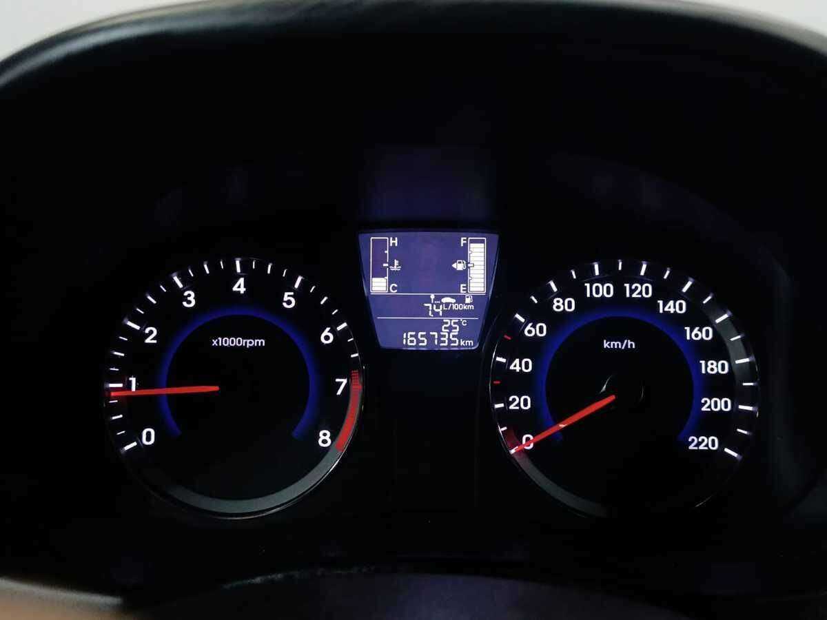 Hyundai Solaris б/у, 2016, Механическая. Фото: #11