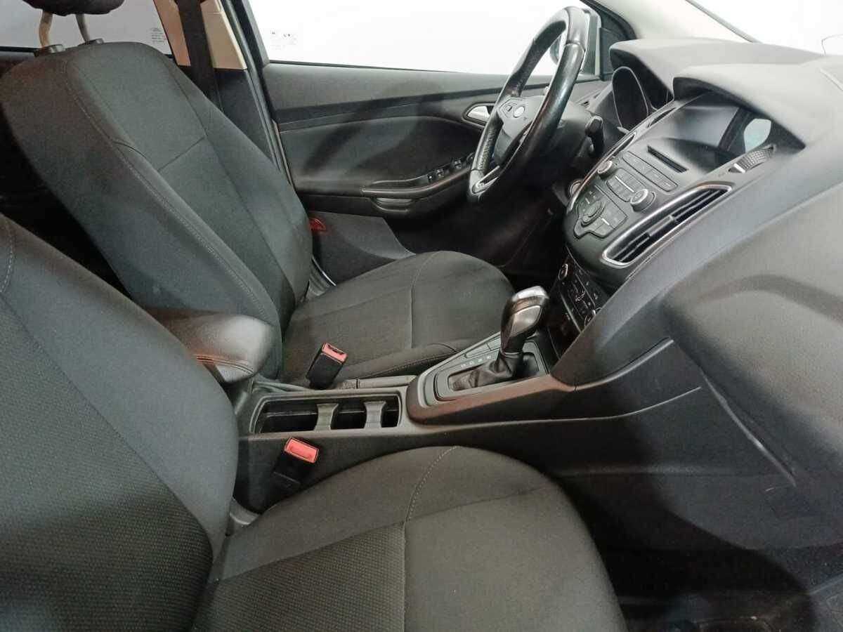 Форд Фокус б/у, 2016, Роботизированная. Фото: #9